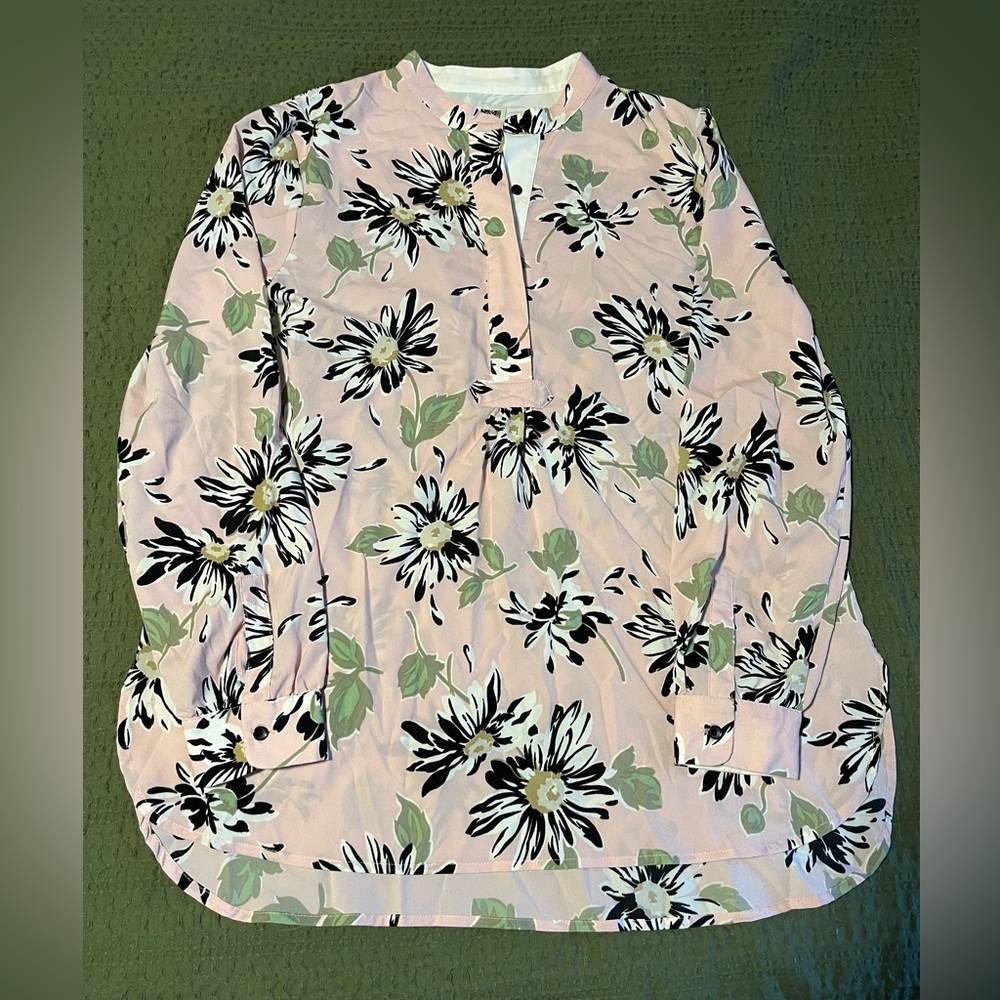 Anne Klein pink floral blouse size 12